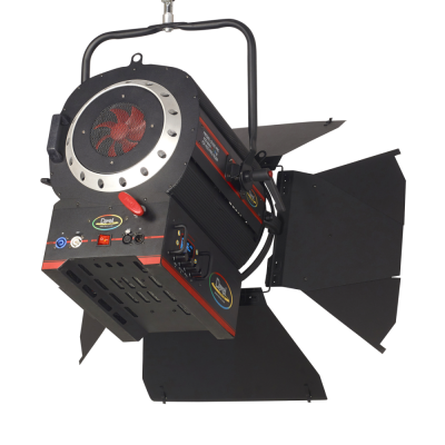STUDIO FRESNEL 400W PRO RGBWW    2500K°-10000K°