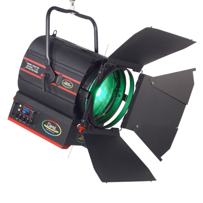 STUDIO FRESNEL 400W PRO RGBWW    2500K°-10000K°